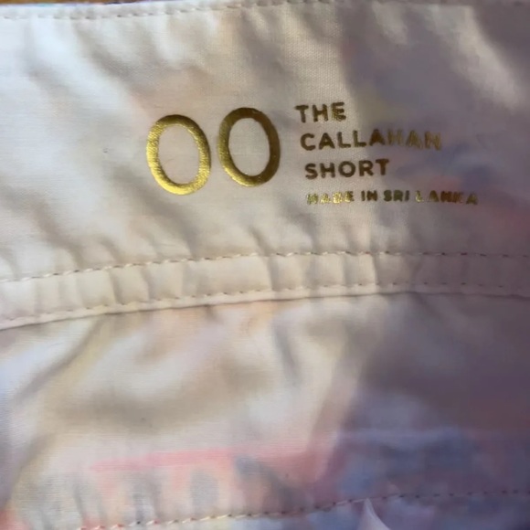 Lilly Pulitzer Callahan Shorts in print « Nice Stems » - Picture 3 of 4